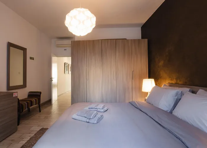 Spinola Seaview Apartament *